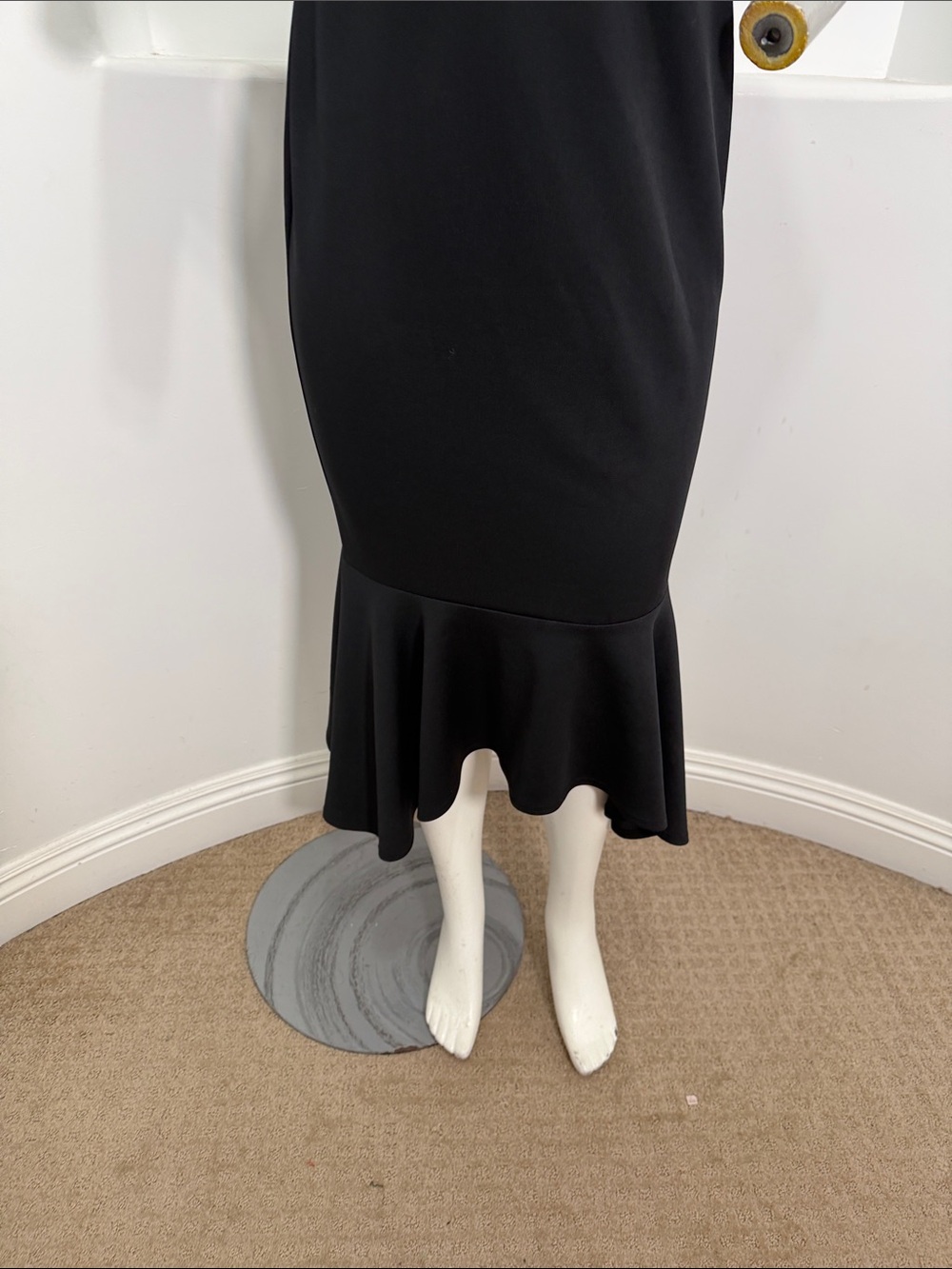ASOS Women’s Black Cold-Shoulder Ruffle Asymmetric Pephem Midi Dress Size 14 - Picture 7 of 12